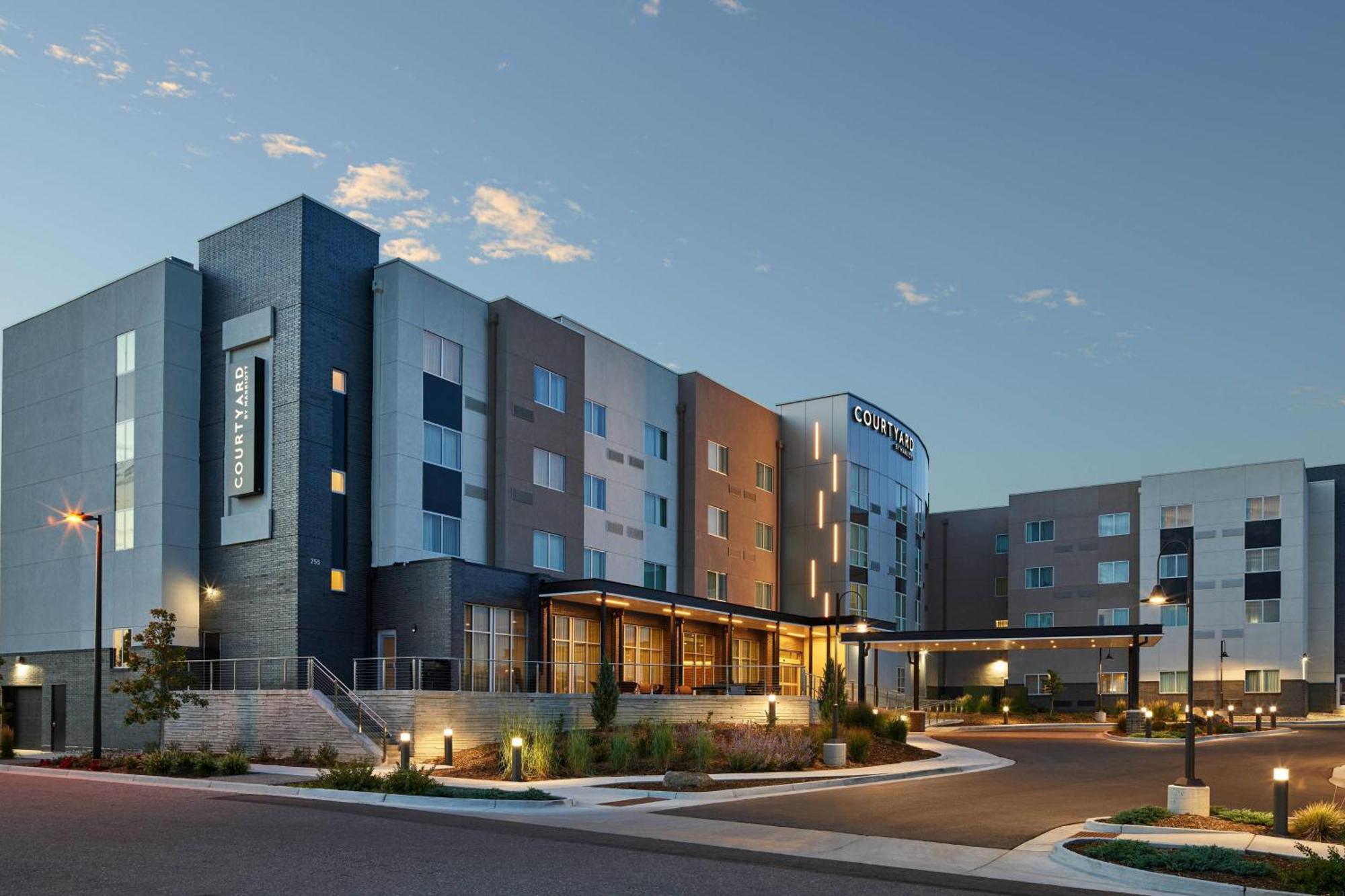 Hotel Courtyard Denver 3*